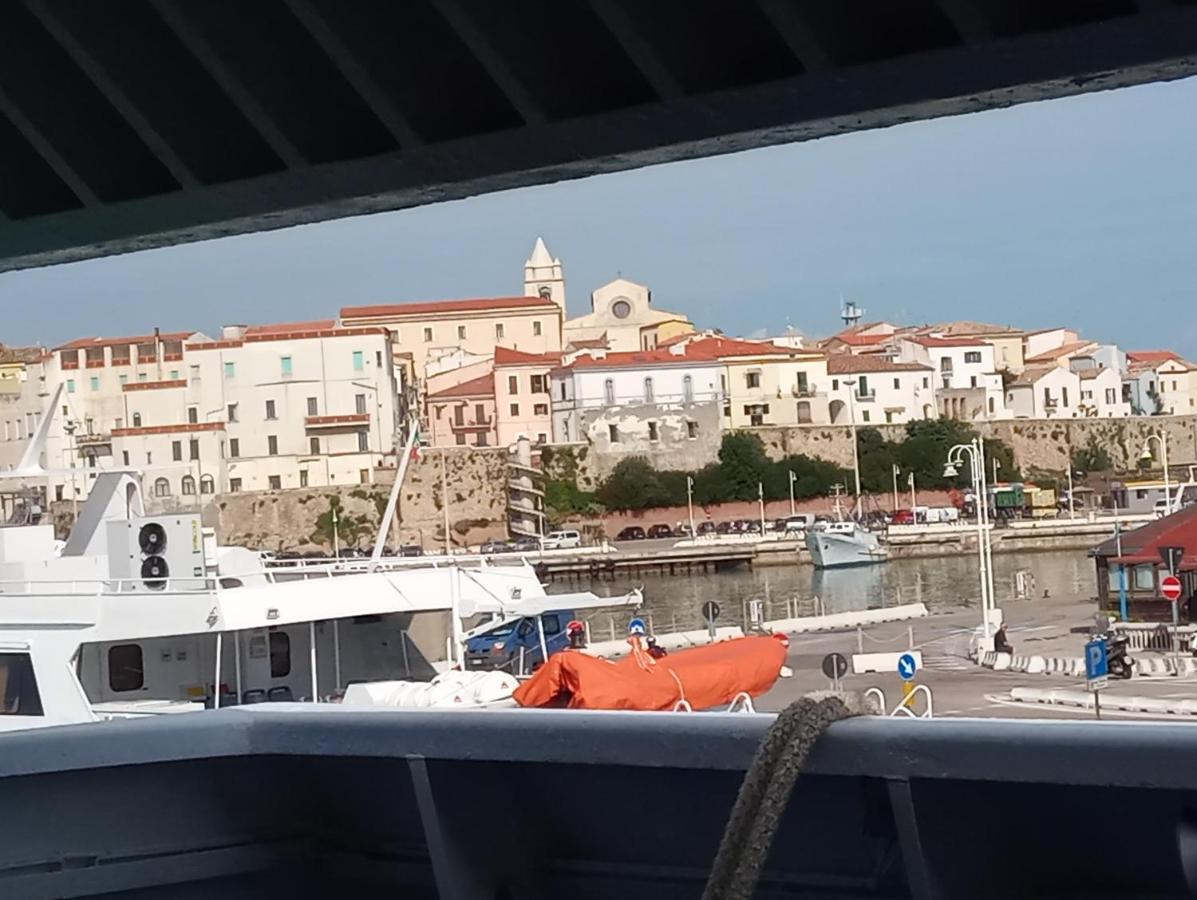 Casa Vacanze Tre Stelle Termoli Bagian luar foto